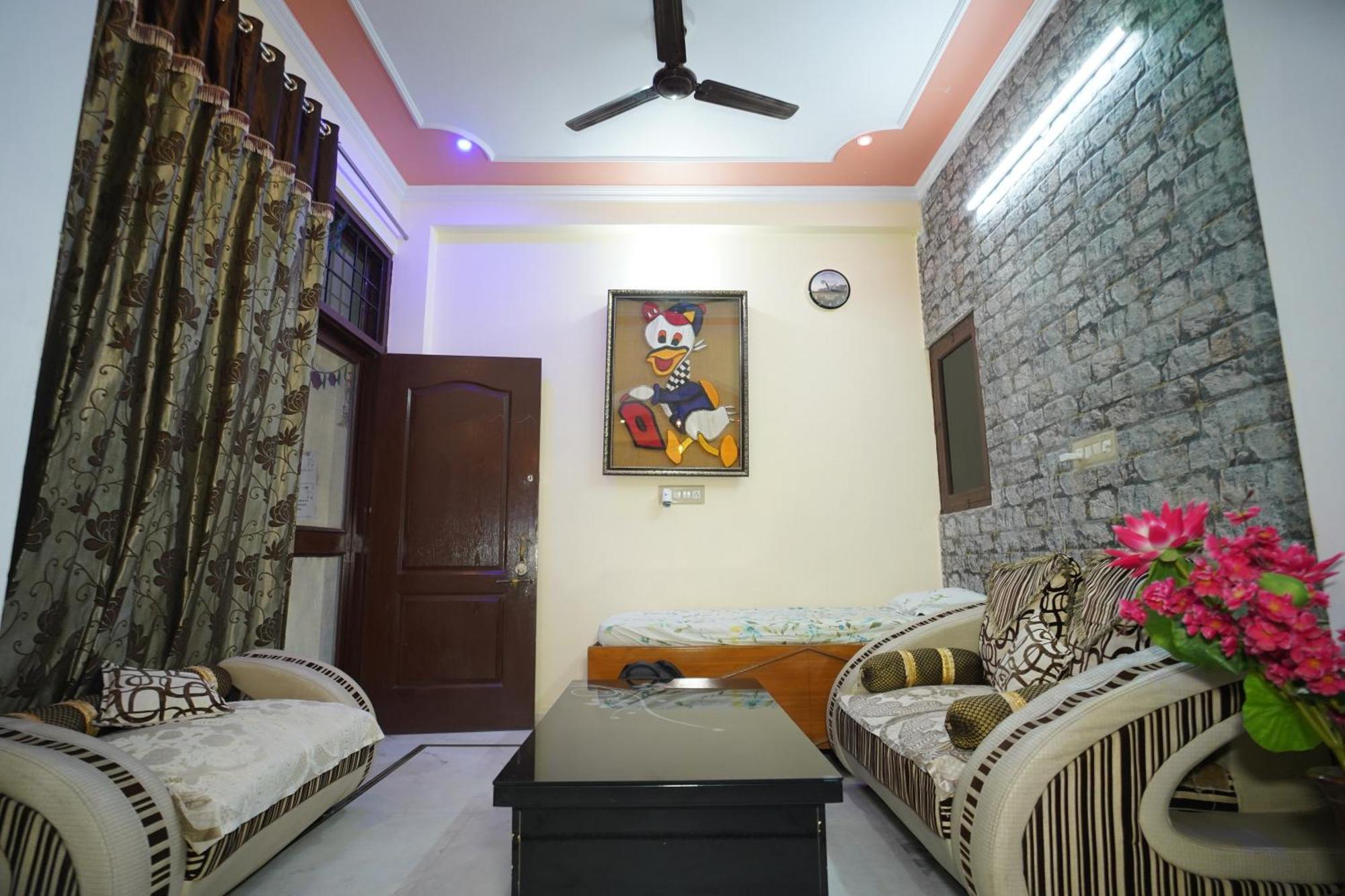 Om Trance Homestay Jaipur Dış mekan fotoğraf